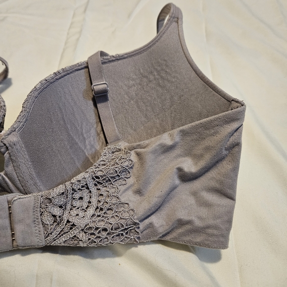 Victoria's Secret body by Victoria perfect shape 32DDD - Picture 6 of 10